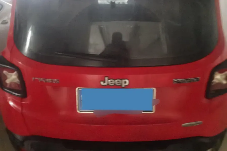 2017 Jeep Renegade 1.4T 150HP L4 7DCT,autocango,china used car exporter,china ev exporter,chinese used car exporter,chinese used ev exporter
