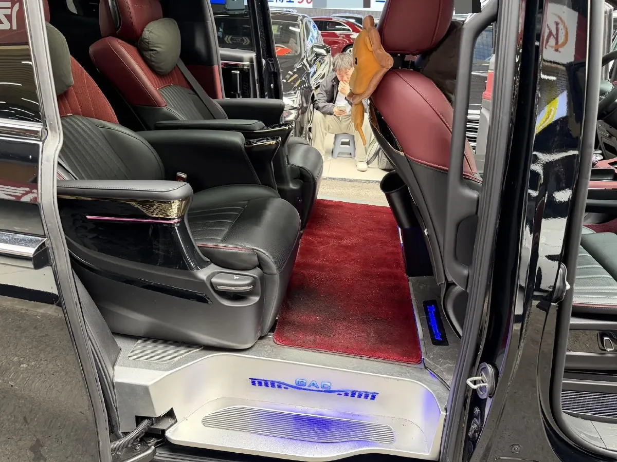 2024 GAC Trumpchi M8 2.0T 190HP L4 E-CVT Hybrid,autocango,china used car exporter,china ev exporter,chinese used car exporter,chinese used ev exporter