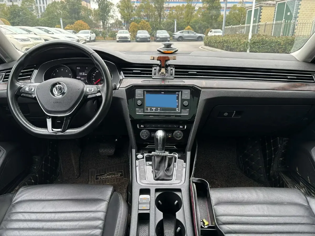 2019 Volkswagen Magotan 2.0T 186HP L4 7DCT,autocango,china used car exporter,china ev exporter,chinese used car exporter,chinese used ev exporter