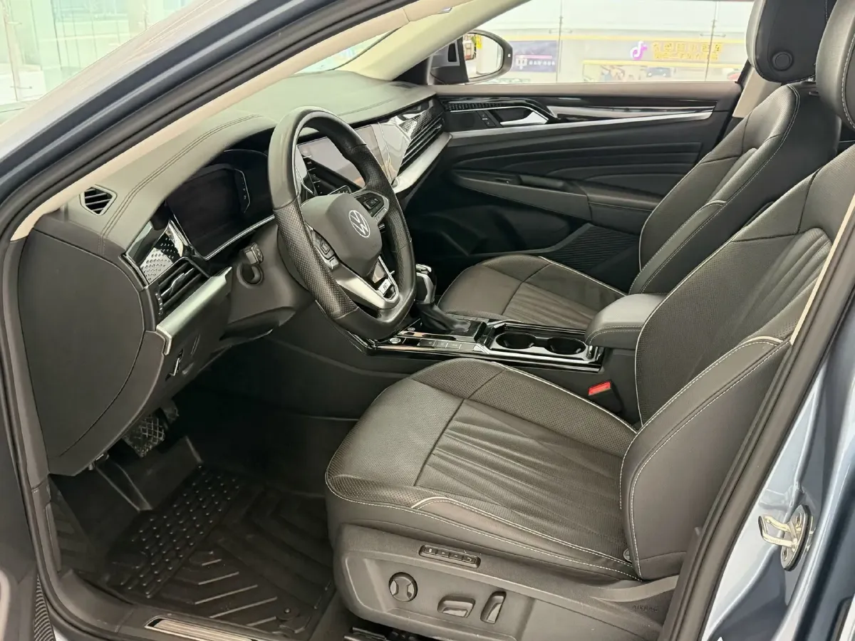 2021 Volkswagen Passat 2.0T 186HP L4 7DCT,autocango,china used car exporter,china ev exporter,chinese used car exporter,chinese used ev exporter