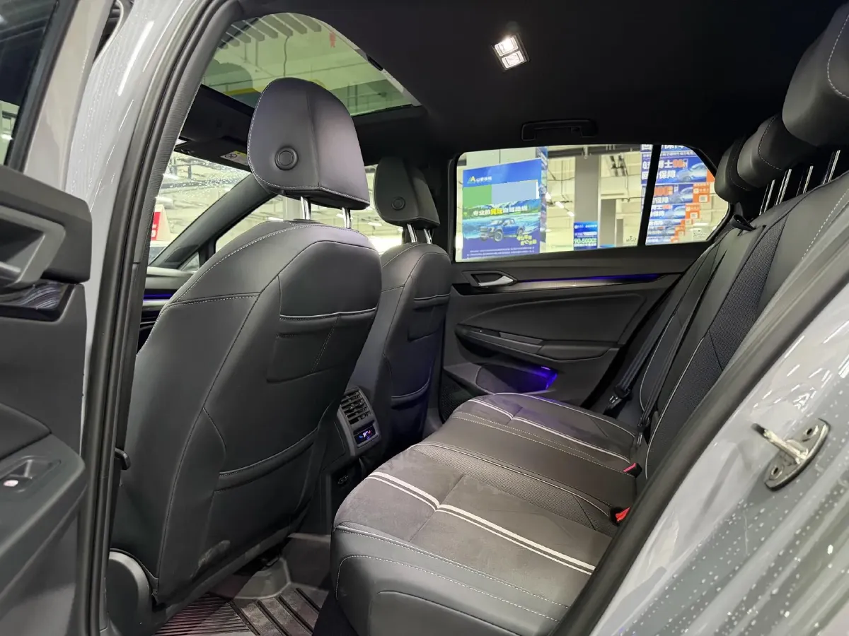 2023 Volkswagen Golf 1.4T 150HP L4 7DCT,autocango,china used car exporter,china ev exporter,chinese used car exporter,chinese used ev exporter