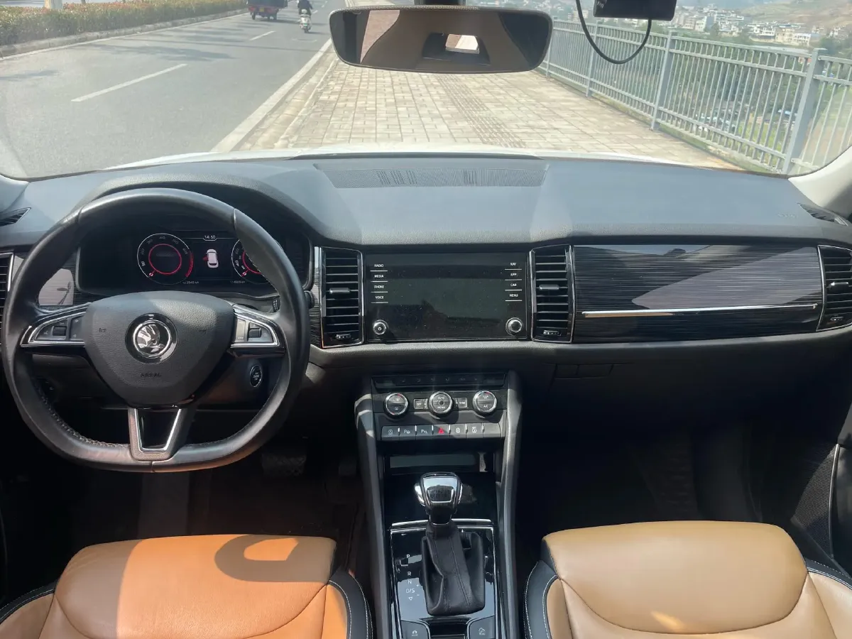 2019 Skoda Kodiak GT 2.0T 220HP L4 7DCT,autocango,china used car exporter,china ev exporter,chinese used car exporter,chinese used ev exporter