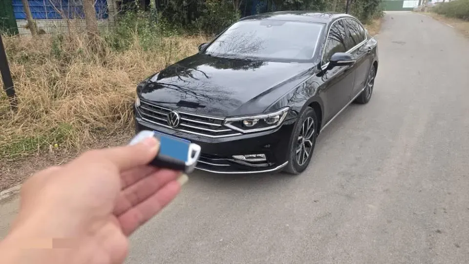 2020 Volkswagen Magotan 2.0T 186HP L4 7DCT,autocango,china used car exporter,china ev exporter,chinese used car exporter,chinese used ev exporter