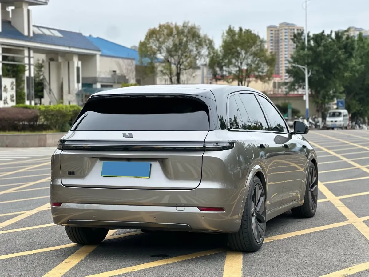 2024 Li L7 Range Extended 154HP REEV 42.8KWH,autocango,china used car exporter,china ev exporter,chinese used car exporter,chinese used ev exporter