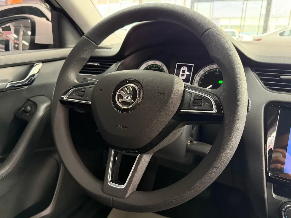 2021 Skoda Octavia 1.5L 113HP L4 6AT,autocango,china used car exporter,china ev exporter,chinese used car exporter,chinese used ev exporter