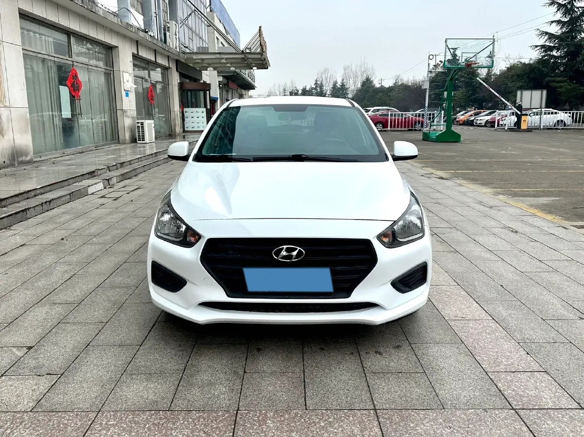 2017 Hyundai Reina 1.4L 95HP L4 5MT,autocango,china used car exporter,china ev exporter,chinese used car exporter,chinese used ev exporter