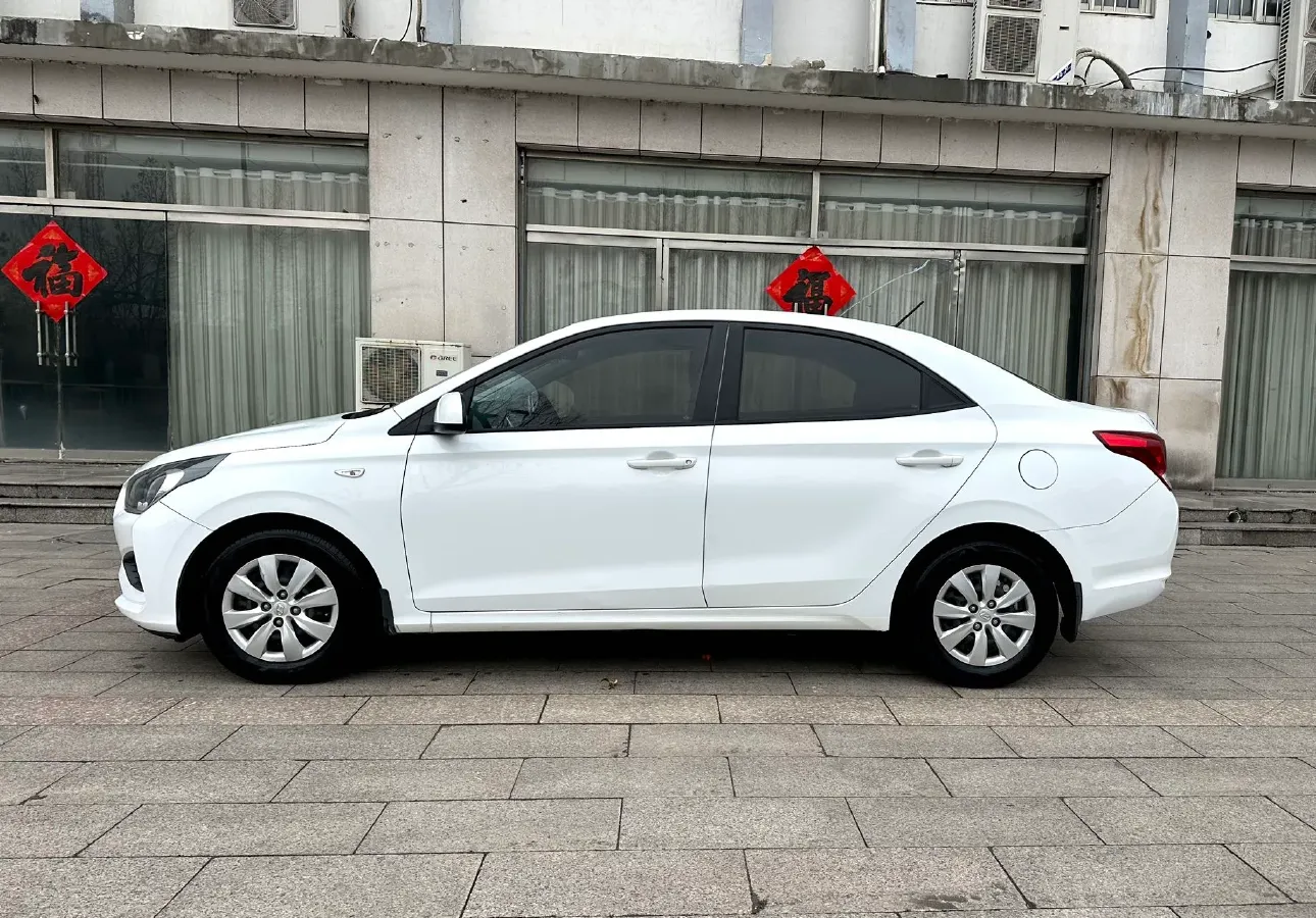 2017 Hyundai Reina 1.4L 95HP L4 5MT,autocango,china used car exporter,china ev exporter,chinese used car exporter,chinese used ev exporter