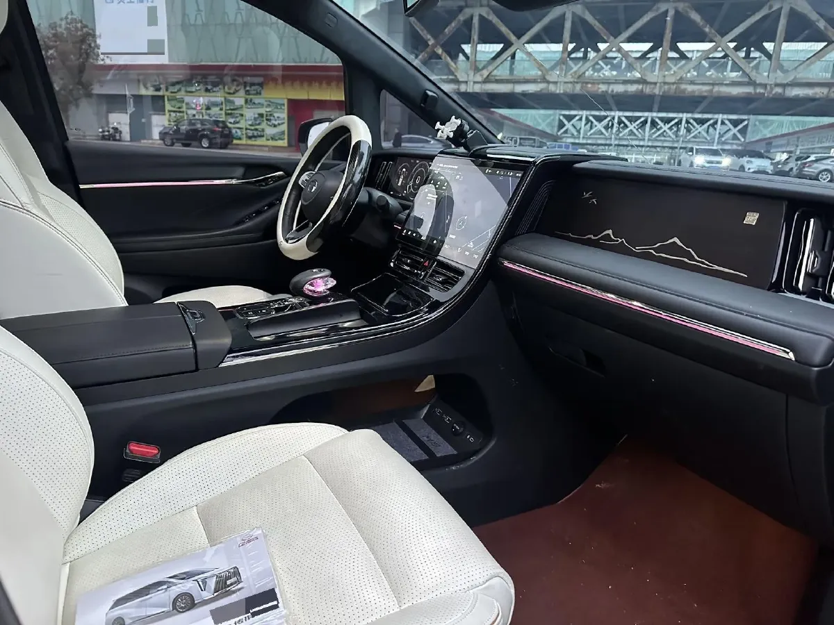 2023 GAC Trumpchi M8 2.0T 252HP L4 8AT,autocango,china used car exporter,china ev exporter,chinese used car exporter,chinese used ev exporter