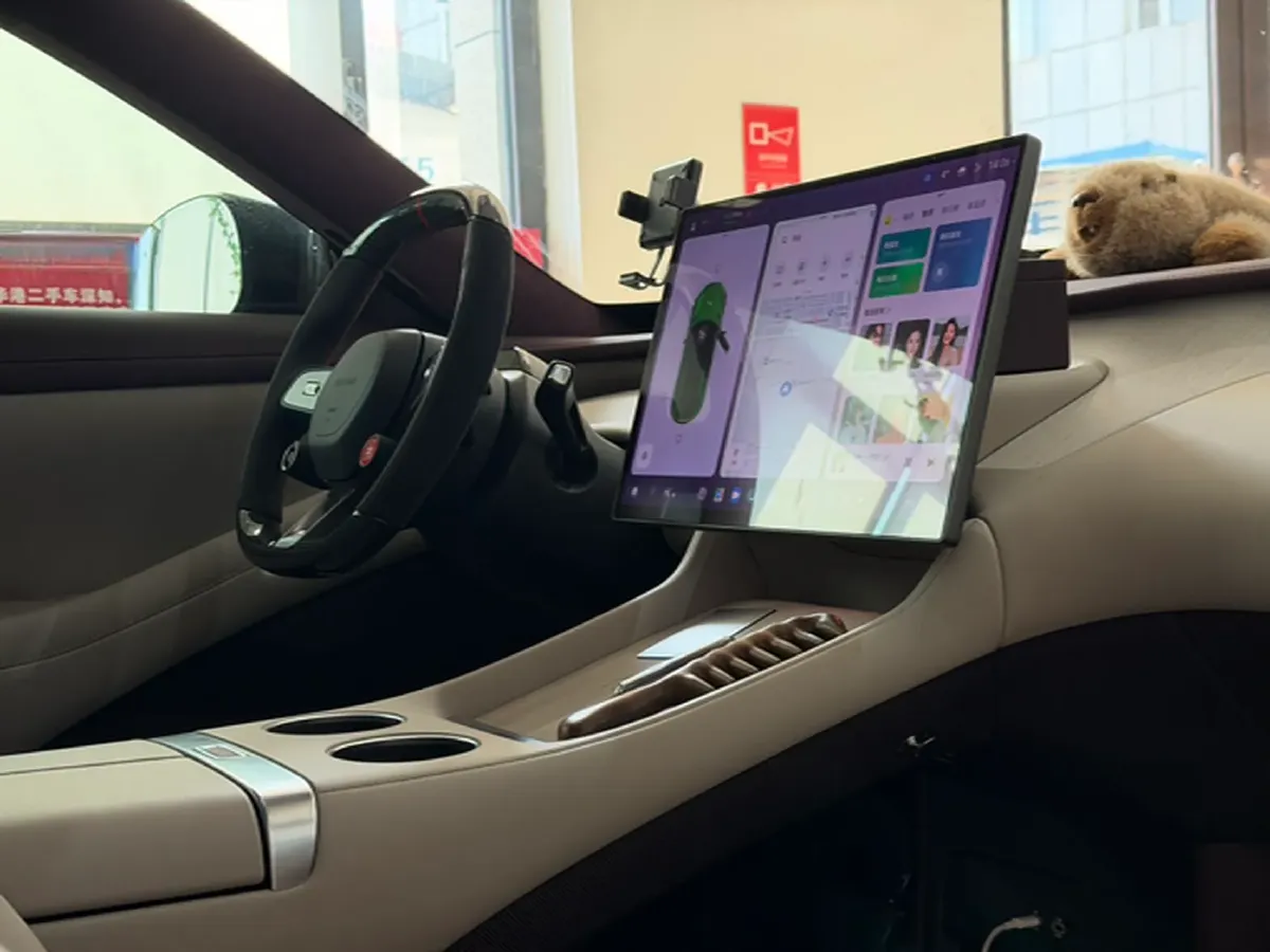 2025 MI YU7 BEV 101.7KWH,autocango,china used car exporter,china ev exporter,chinese used car exporter,chinese used ev exporter