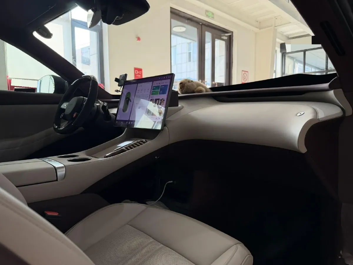 2025 MI YU7 BEV 101.7KWH,autocango,china used car exporter,china ev exporter,chinese used car exporter,chinese used ev exporter