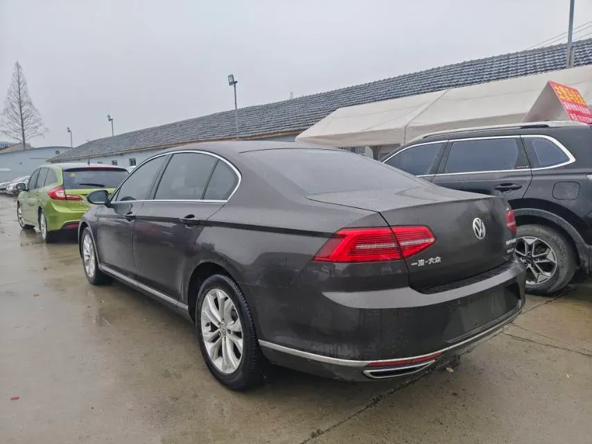 2018 Volkswagen Magotan 1.8T 180HP L4 7DCT,autocango,china used car exporter,china ev exporter,chinese used car exporter,chinese used ev exporter