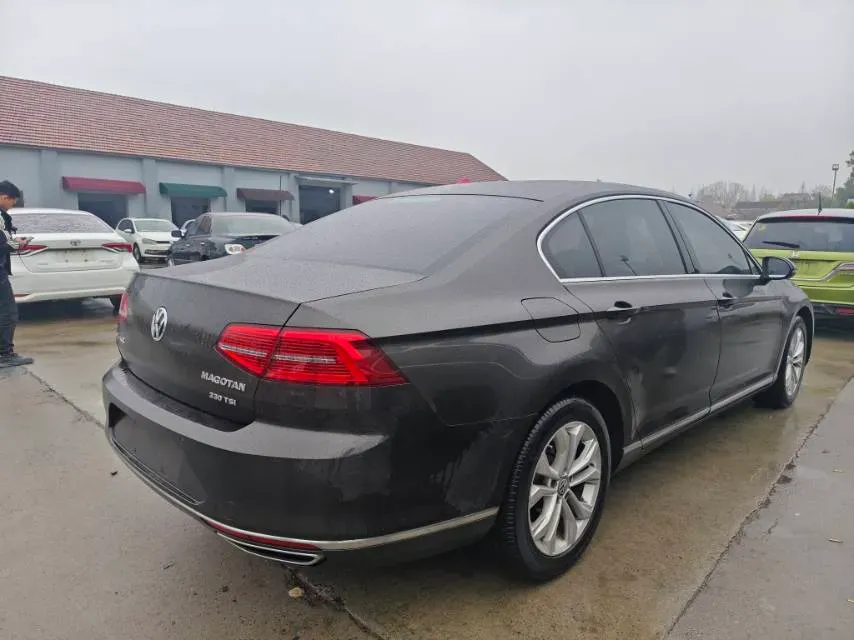 2018 Volkswagen Magotan 1.8T 180HP L4 7DCT,autocango,china used car exporter,china ev exporter,chinese used car exporter,chinese used ev exporter