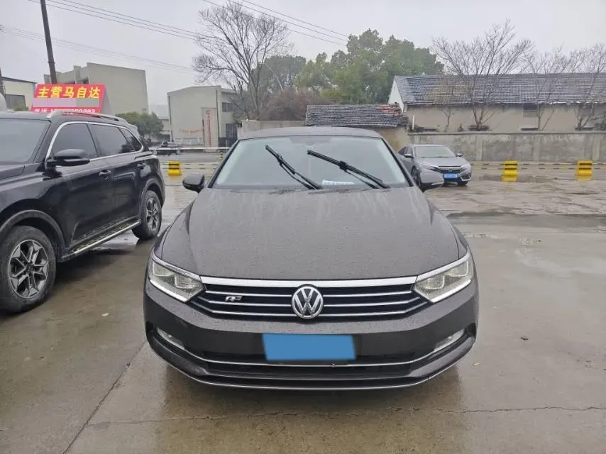 2018 Volkswagen Magotan 1.8T 180HP L4 7DCT,autocango,china used car exporter,china ev exporter,chinese used car exporter,chinese used ev exporter