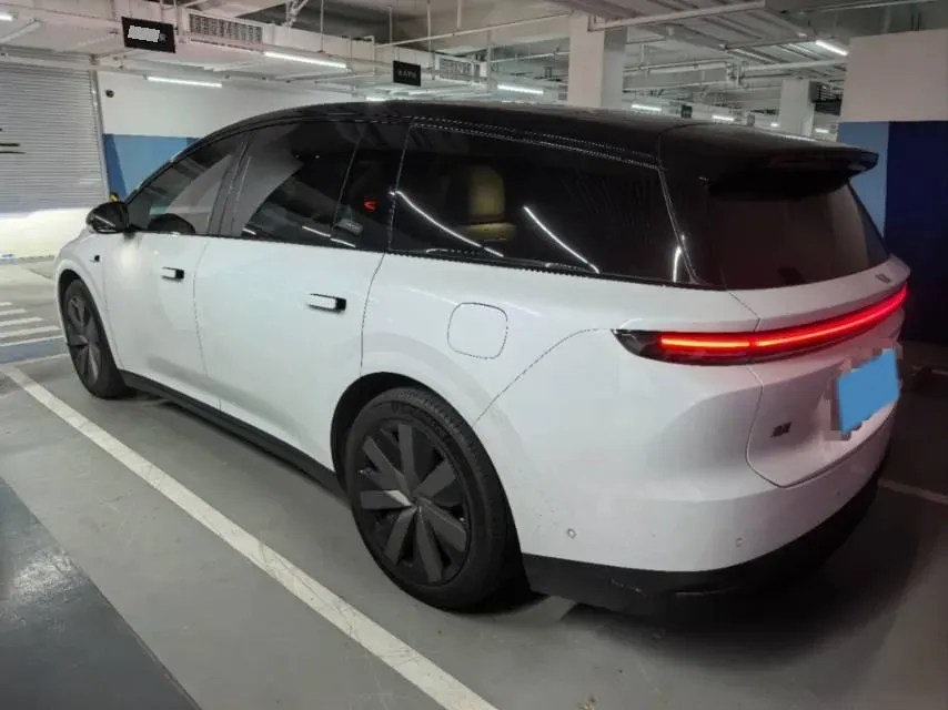 2025 Li i8 BEV,autocango,china used car exporter,china ev exporter,chinese used car exporter,chinese used ev exporter