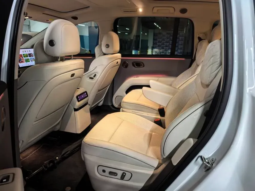 2025 Li i8 BEV,autocango,china used car exporter,china ev exporter,chinese used car exporter,chinese used ev exporter