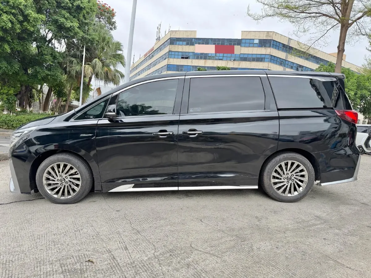 2021 GAC Trumpchi M8 2.0T 252HP L4 8AT,autocango,china used car exporter,china ev exporter,chinese used car exporter,chinese used ev exporter