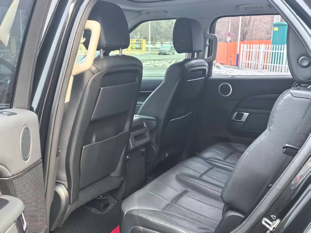 2017 Land Rover Discovery 3.0T 340HP V6 8AT,autocango,china used car exporter,china ev exporter,chinese used car exporter,chinese used ev exporter