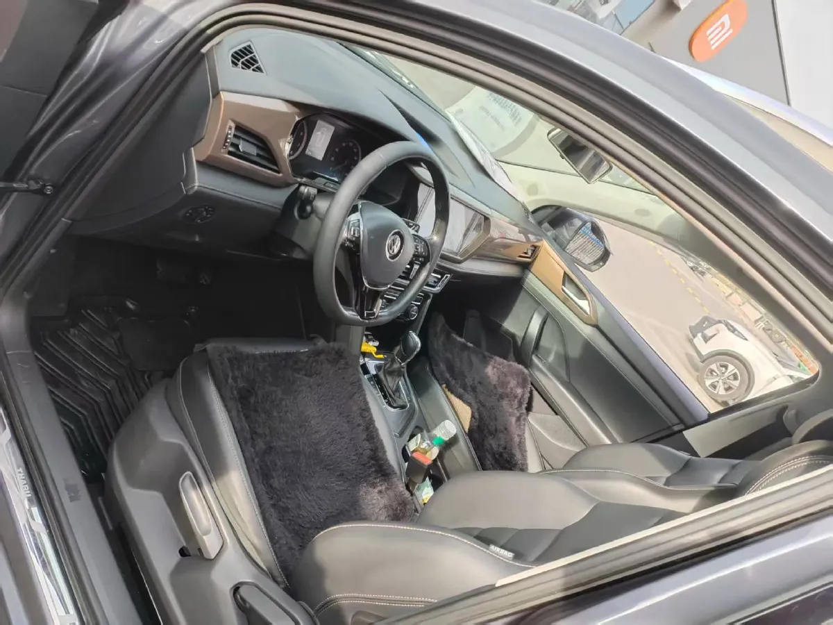 2020 Volkswagen Tharu 1.4T 150HP L4 7DCT,autocango,china used car exporter,china ev exporter,chinese used car exporter,chinese used ev exporter