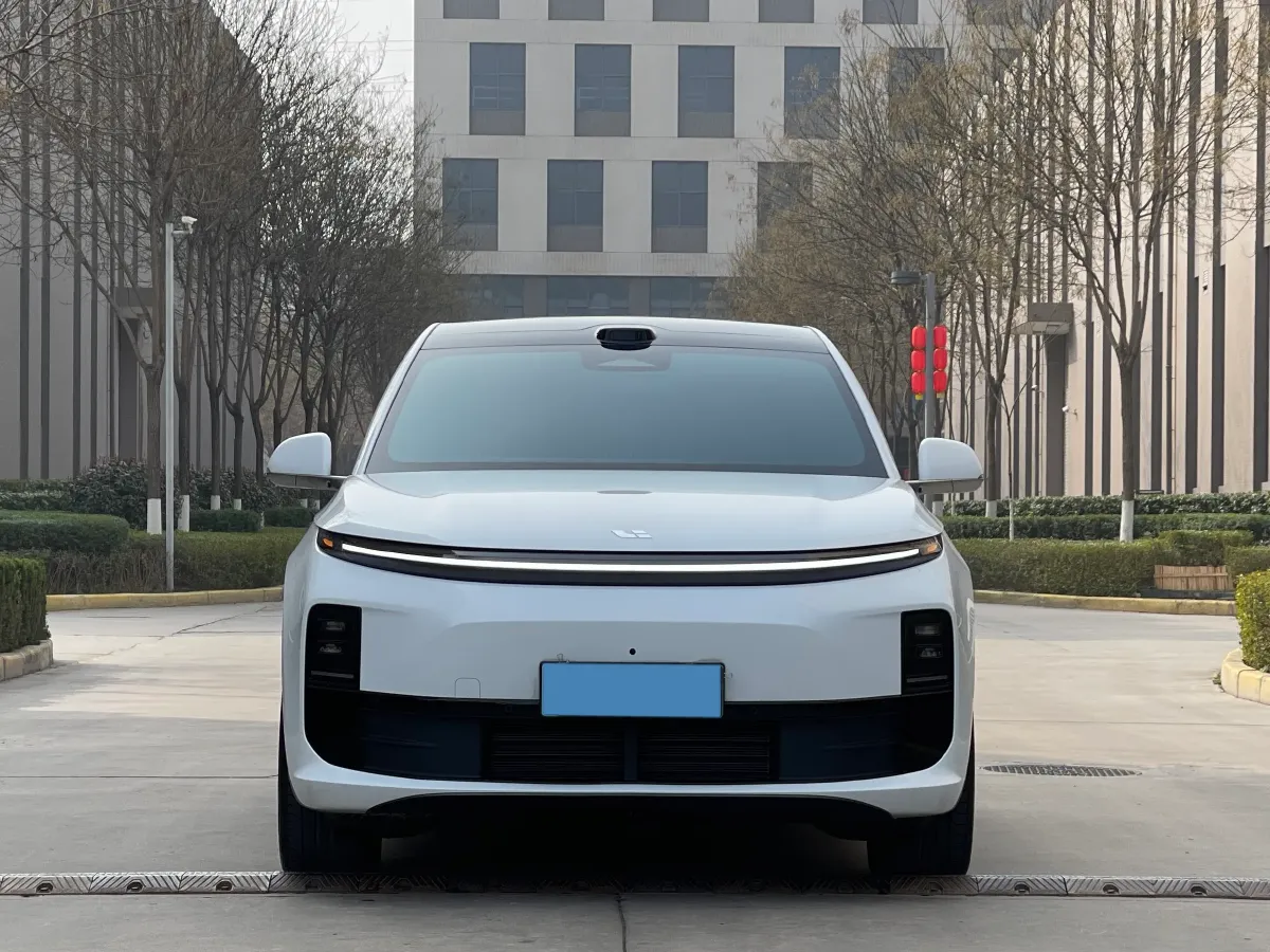 2025 Li L6 Range Extended 154HP L4 REEV,autocango,china used car exporter,china ev exporter,chinese used car exporter,chinese used ev exporter