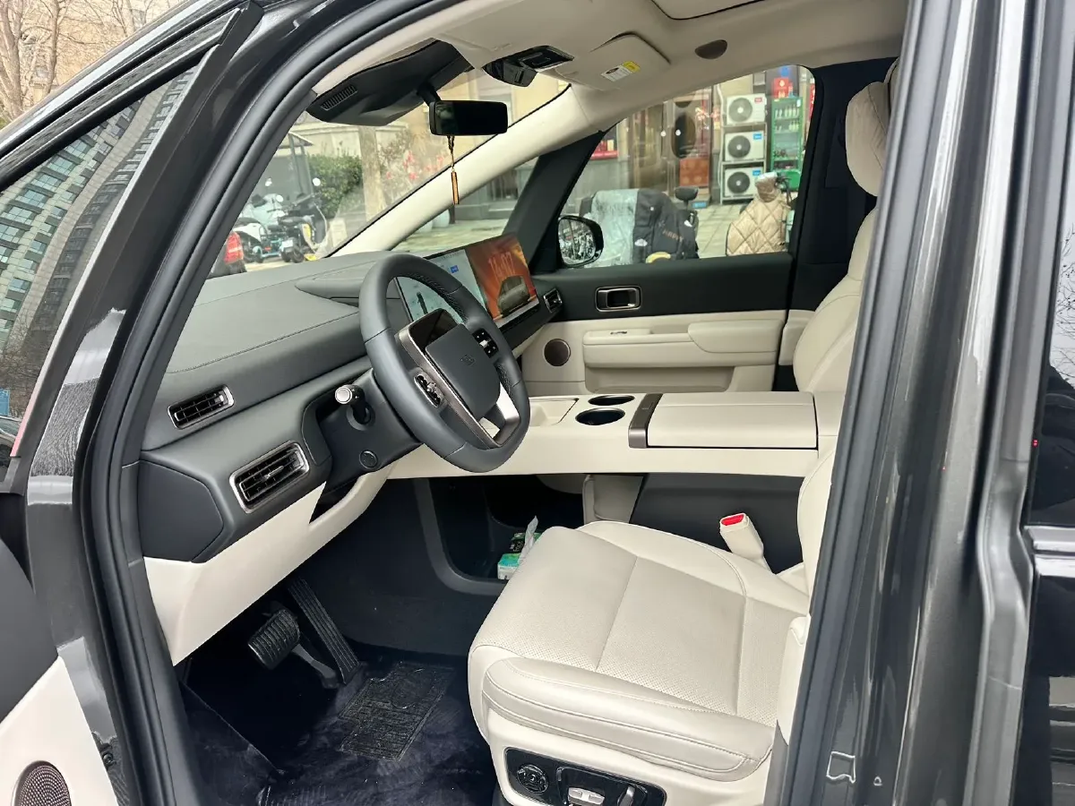 2025 Li MEGA BEV,autocango,china used car exporter,china ev exporter,chinese used car exporter,chinese used ev exporter