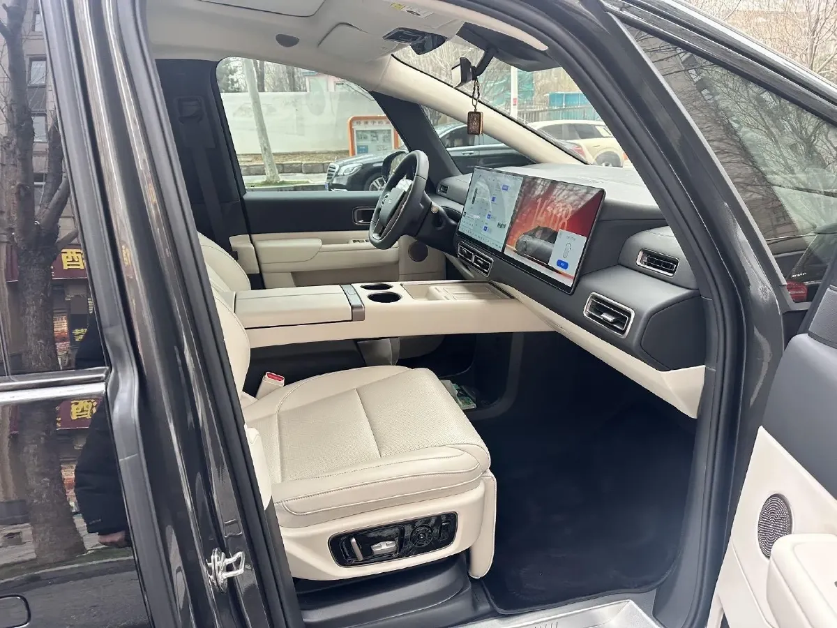 2025 Li MEGA BEV,autocango,china used car exporter,china ev exporter,chinese used car exporter,chinese used ev exporter