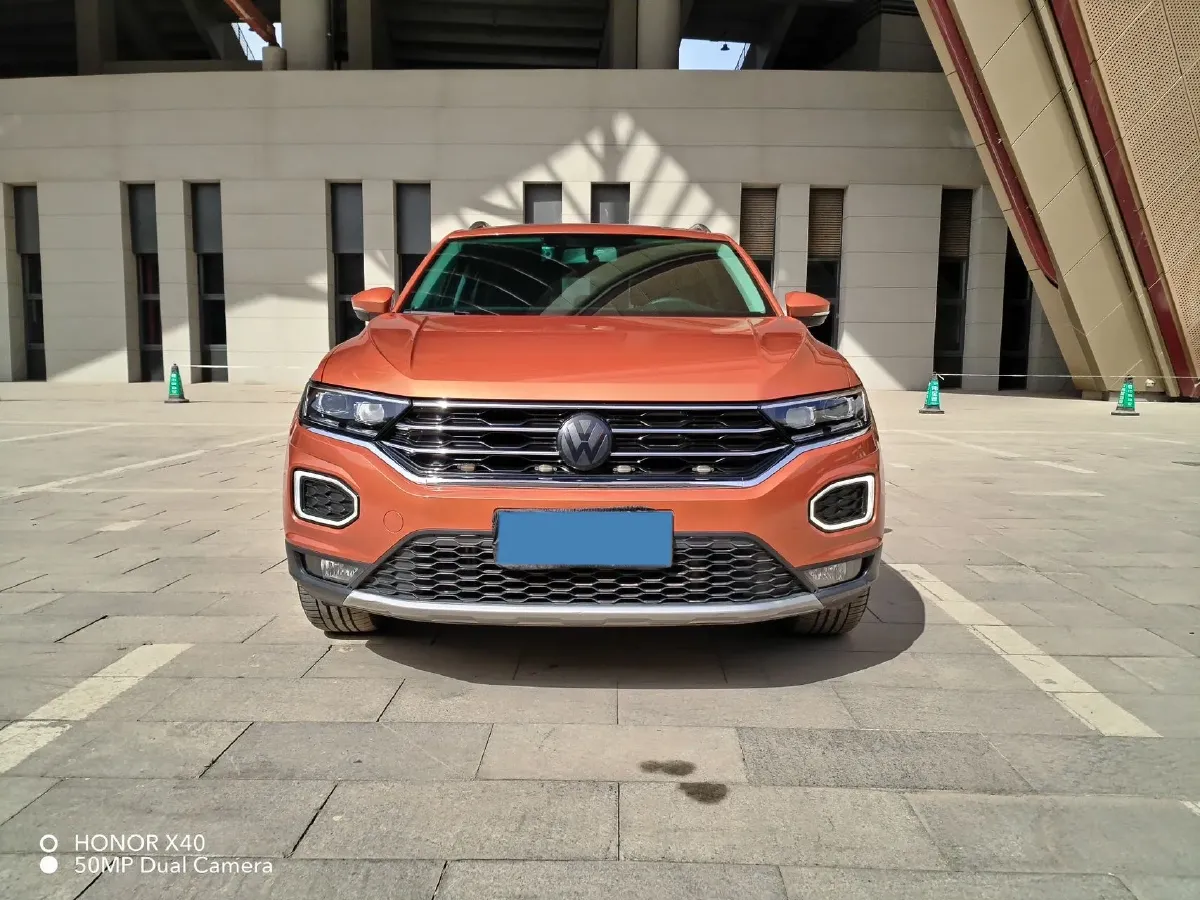 2019 Volkswagen T-Roc 1.4T 150HP L4 7DCT,autocango,china used car exporter,china ev exporter,chinese used car exporter,chinese used ev exporter