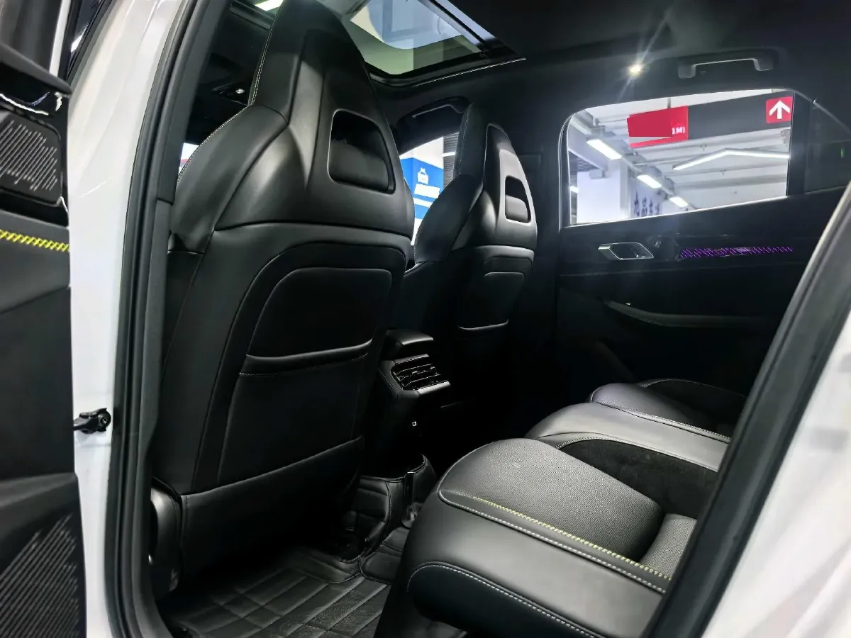 2025 LYNK&CO 03 1.5T 181HP L4 7DCT,autocango,china used car exporter,china ev exporter,chinese used car exporter,chinese used ev exporter