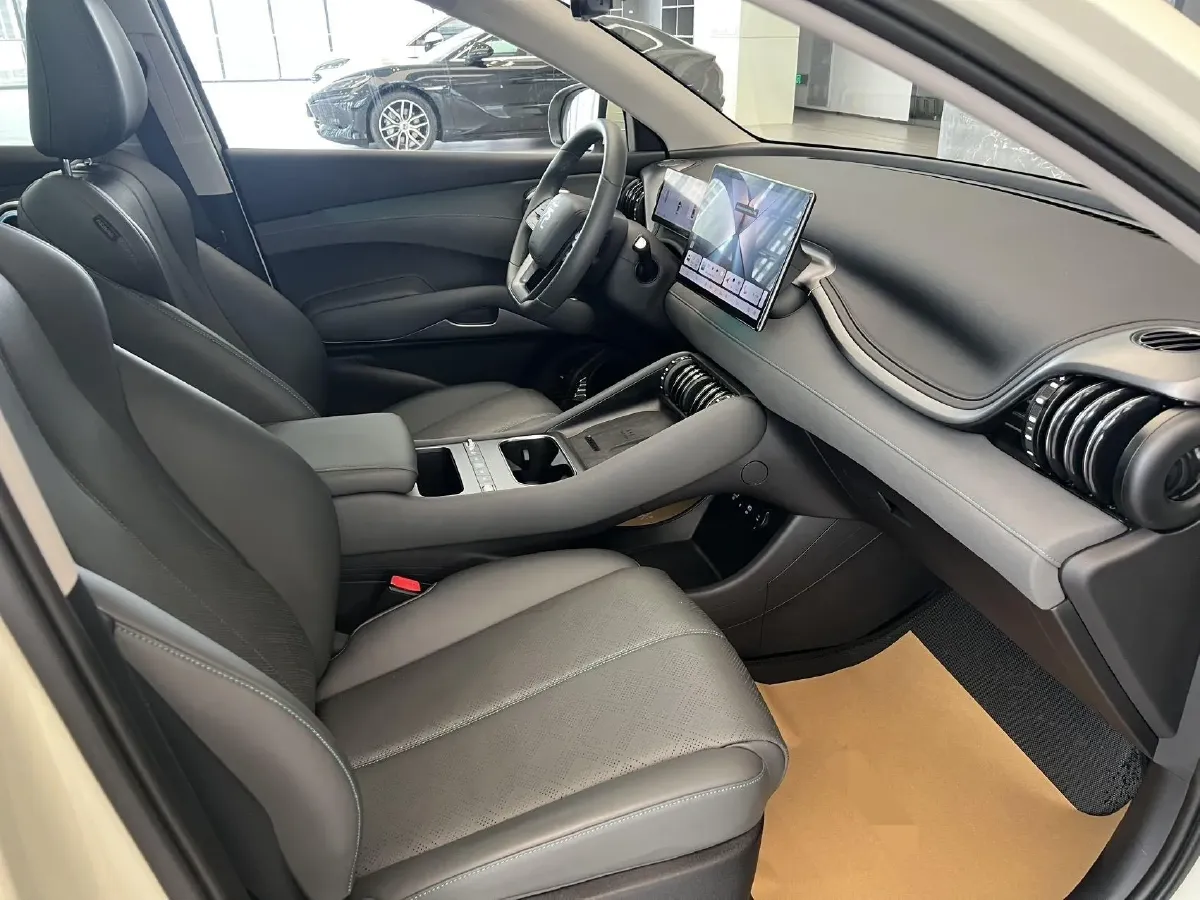 2025 BYD Yuan Plus BEV 60.48KWH,autocango,china used car exporter,china ev exporter,chinese used car exporter,chinese used ev exporter