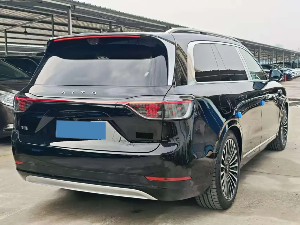2025 AITO AITO M9 REEV 160HP REEV 52KWH,autocango,china used car exporter,china ev exporter,chinese used car exporter,chinese used ev exporter