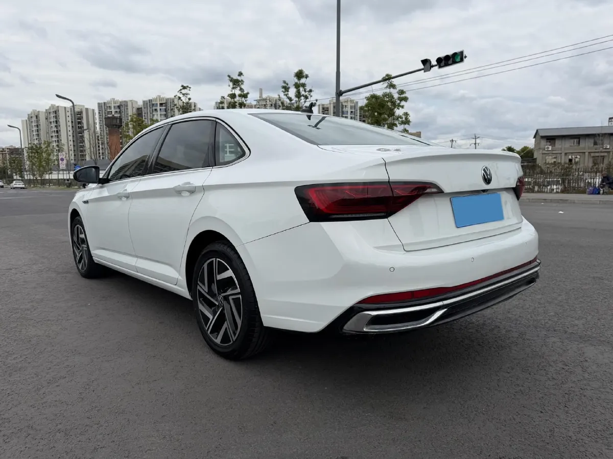 2023 Volkswagen Sagitar 1.2T 116HP L4 7DCT,autocango,china used car exporter,china ev exporter,chinese used car exporter,chinese used ev exporter