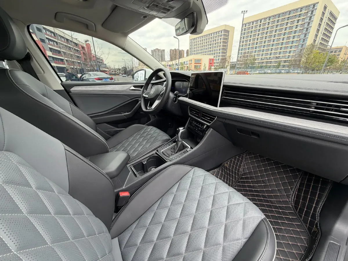 2023 Volkswagen Sagitar 1.2T 116HP L4 7DCT,autocango,china used car exporter,china ev exporter,chinese used car exporter,chinese used ev exporter