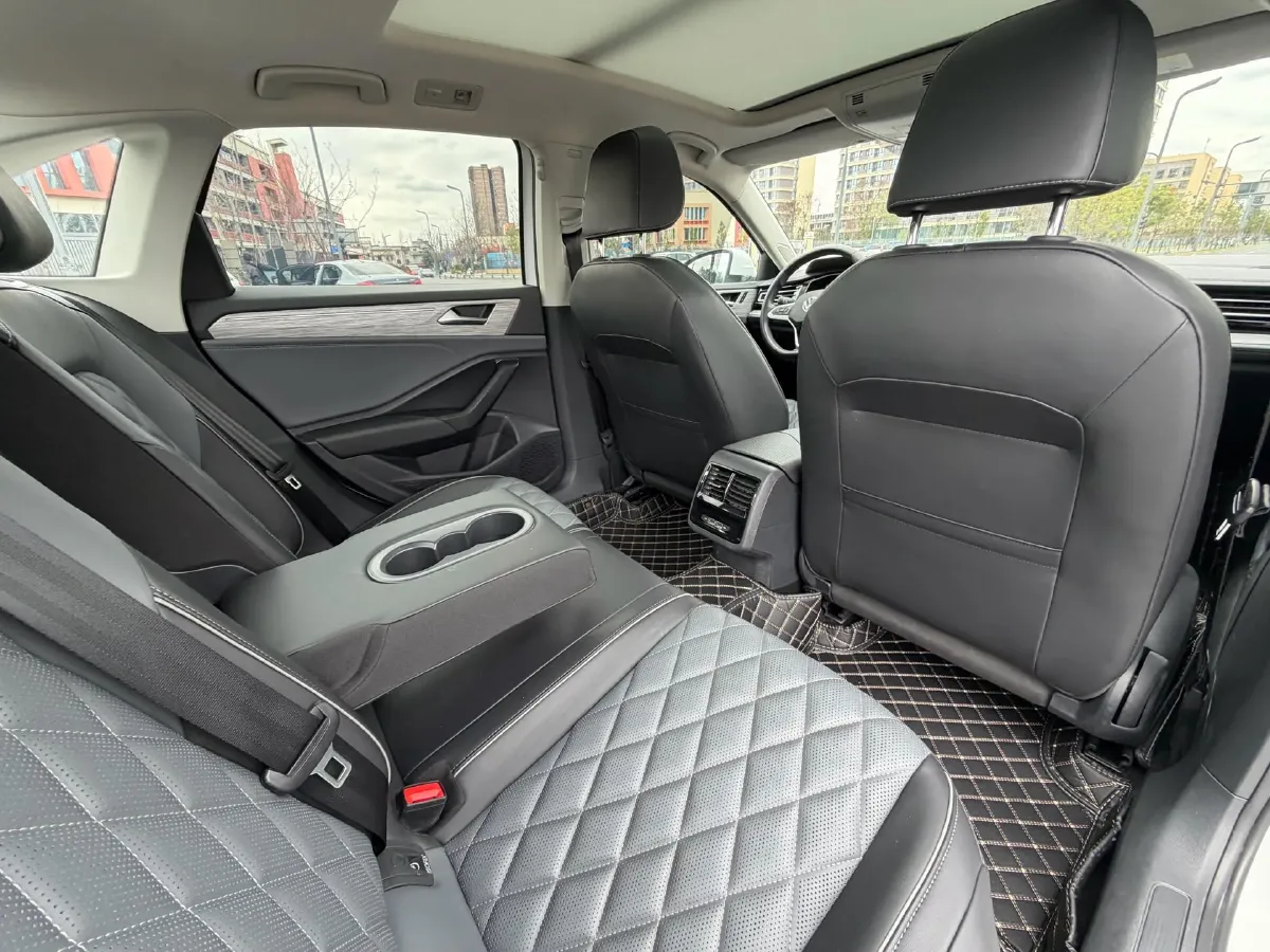 2023 Volkswagen Sagitar 1.2T 116HP L4 7DCT,autocango,china used car exporter,china ev exporter,chinese used car exporter,chinese used ev exporter