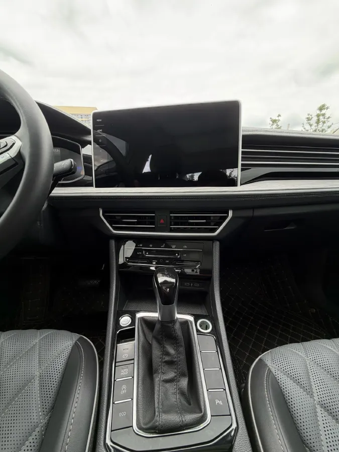 2023 Volkswagen Sagitar 1.2T 116HP L4 7DCT,autocango,china used car exporter,china ev exporter,chinese used car exporter,chinese used ev exporter