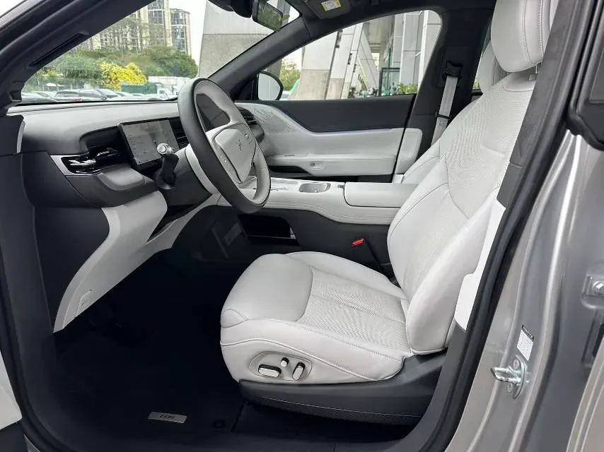 2025 Xpeng G6 BEV 68.5KWH,autocango,china used car exporter,china ev exporter,chinese used car exporter,chinese used ev exporter