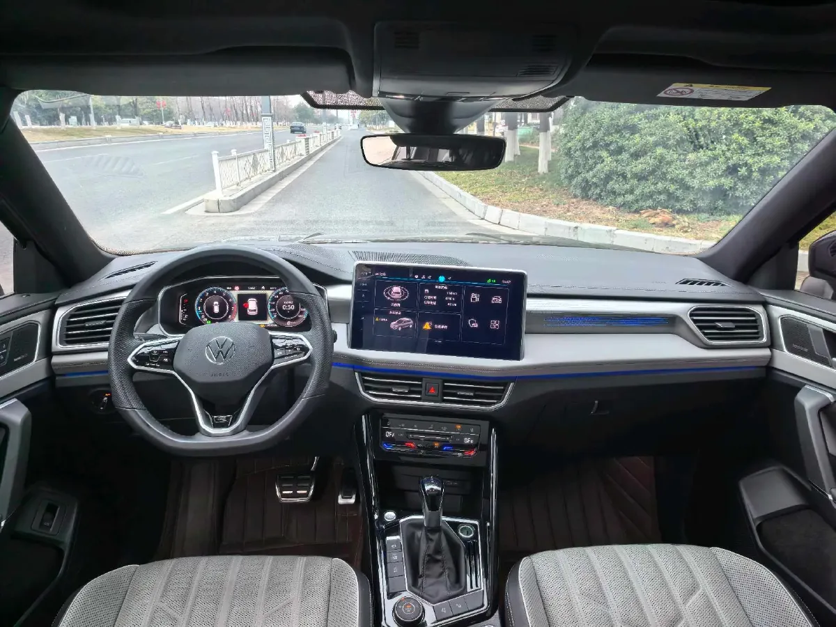 2023 Volkswagen Tayron 2.0T 220HP L4 7DCT,autocango,china used car exporter,china ev exporter,chinese used car exporter,chinese used ev exporter