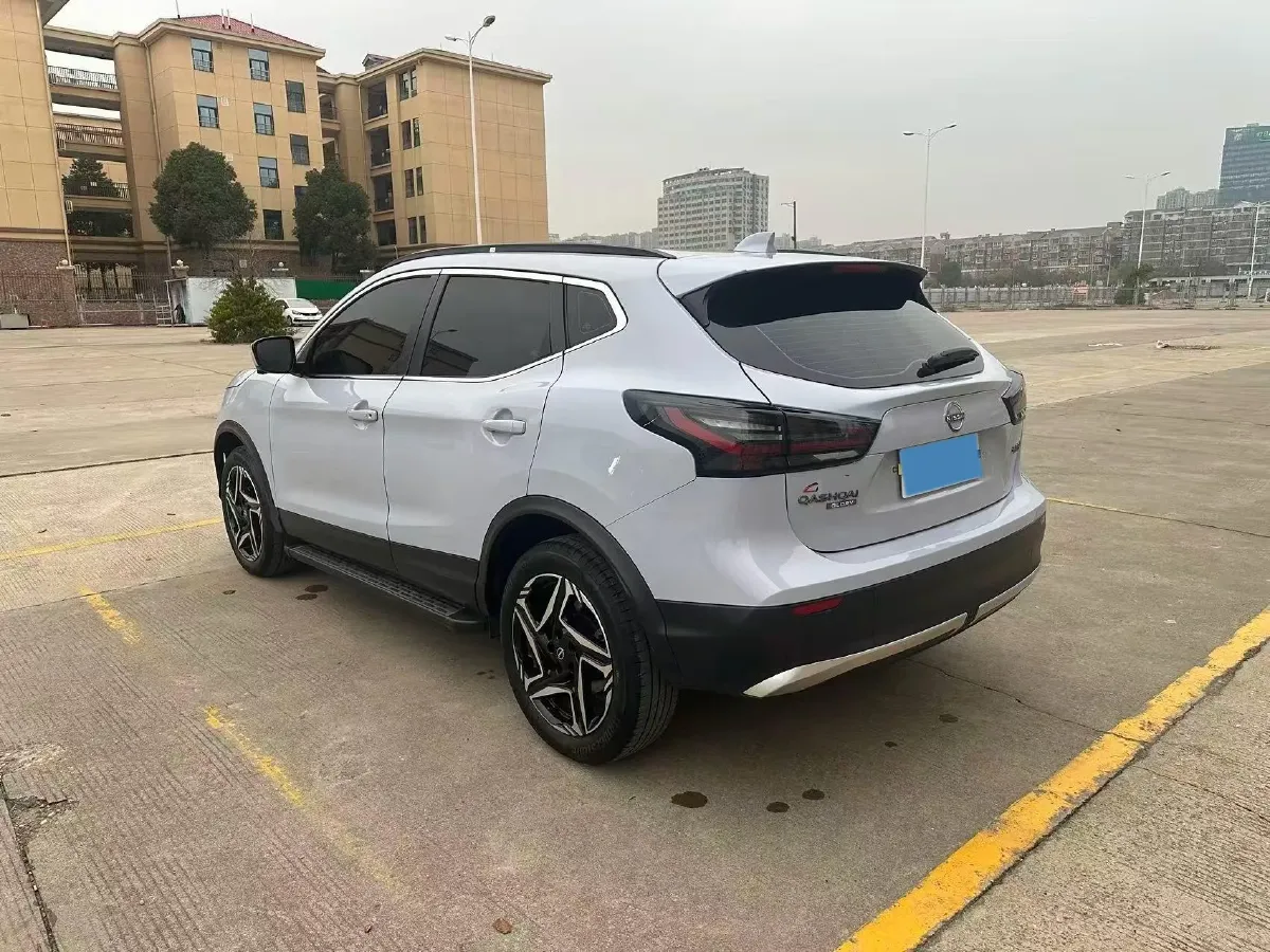 2025 Nissan Qashqai 2.0L 151HP L4 CVT,autocango,china used car exporter,china ev exporter,chinese used car exporter,chinese used ev exporter