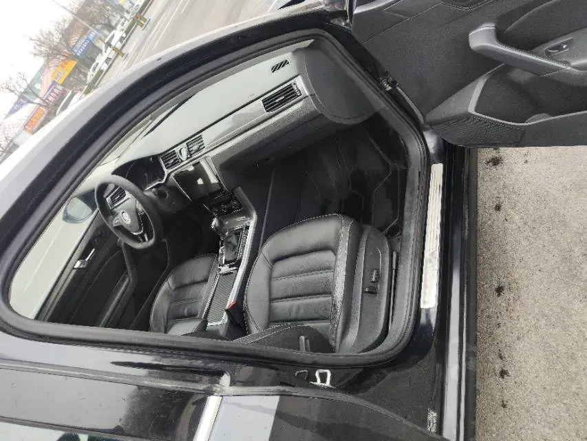 2017 Volkswagen Passat 1.8T 180HP L4 7DCT,autocango,china used car exporter,china ev exporter,chinese used car exporter,chinese used ev exporter