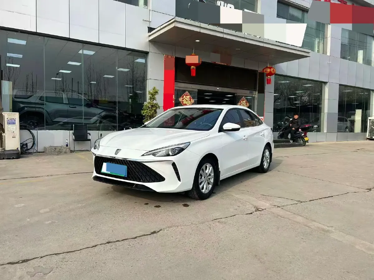 2023 Roewe i5 1.5L 129HP L4 CVT,autocango,china used car exporter,china ev exporter,chinese used car exporter,chinese used ev exporter
