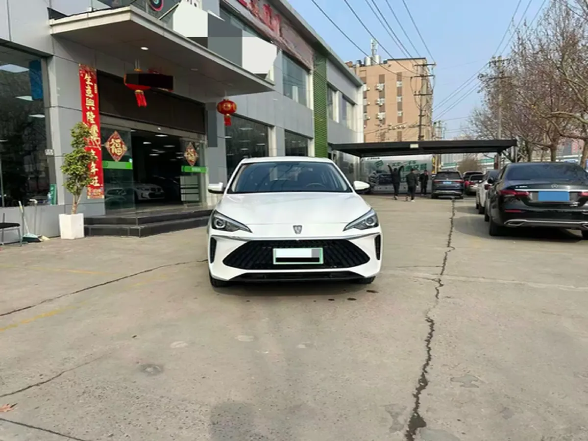 2023 Roewe i5 1.5L 129HP L4 CVT,autocango,china used car exporter,china ev exporter,chinese used car exporter,chinese used ev exporter