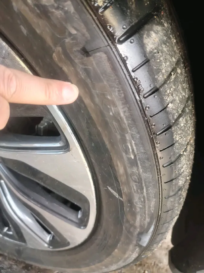 2024 AITO AITO M7 1.5T 152HP L4 REEV 40KWH,autocango,china used car exporter,china ev exporter,chinese used car exporter,chinese used ev exporter