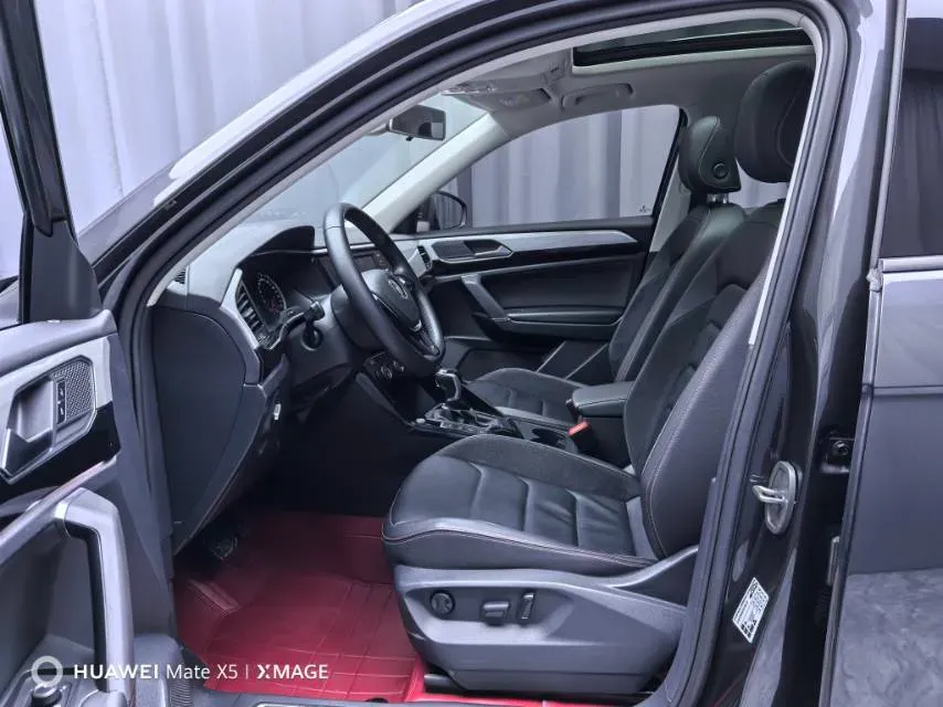 2019 Jeep Cherokee 2.0T 234HP L4 9AT,autocango,china used car exporter,china ev exporter,chinese used car exporter,chinese used ev exporter