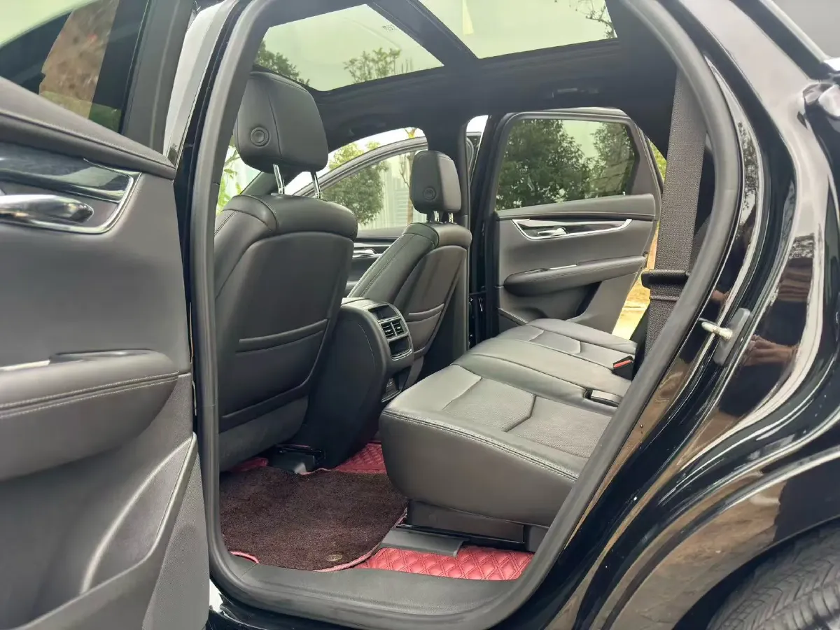 2020 Cadillac XT5 2.0T 241HP L4 9AT,autocango,china used car exporter,china ev exporter,chinese used car exporter,chinese used ev exporter