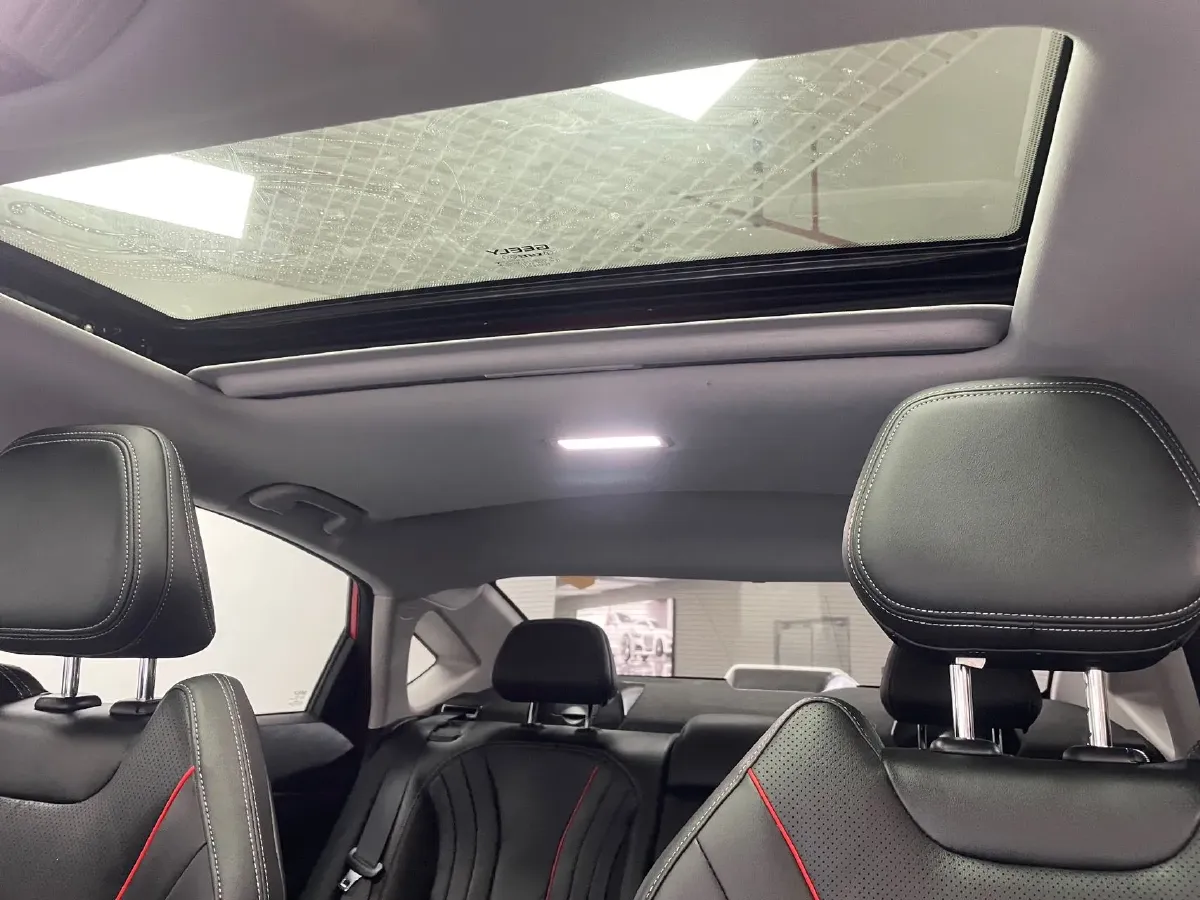 2022 Geely Binray 1.5T 181HP L4 7DCT,autocango,china used car exporter,china ev exporter,chinese used car exporter,chinese used ev exporter