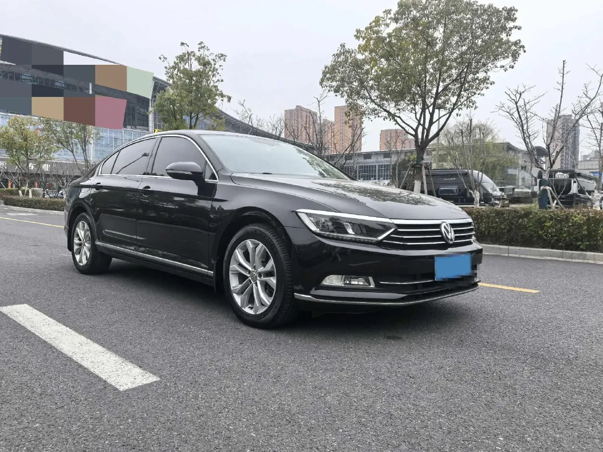 2018 Volkswagen Magotan 1.8T 180HP L4 7DCT,autocango,china used car exporter,china ev exporter,chinese used car exporter,chinese used ev exporter
