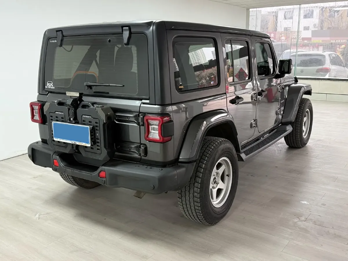 2019 Jeep Wrangler 2.0T 266HP L4 8AT,autocango,china used car exporter,china ev exporter,chinese used car exporter,chinese used ev exporter