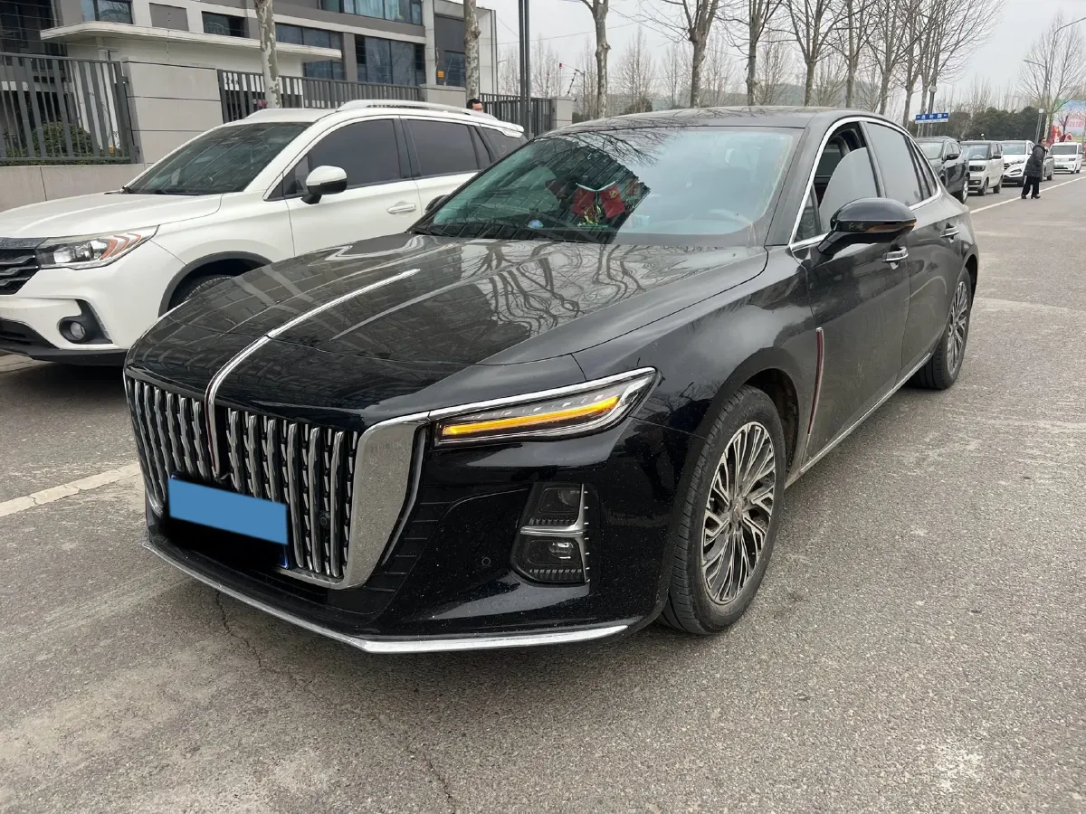 2024 HongQi H5 2.0T 224HP L4 8AT,autocango,china used car exporter,china ev exporter,chinese used car exporter,chinese used ev exporter