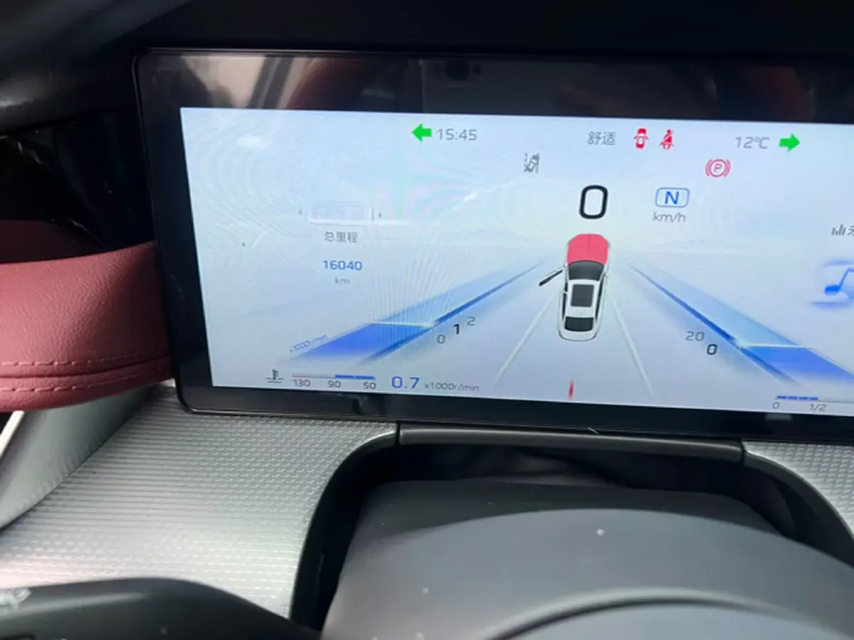 2024 HongQi H5 2.0T 224HP L4 8AT,autocango,china used car exporter,china ev exporter,chinese used car exporter,chinese used ev exporter