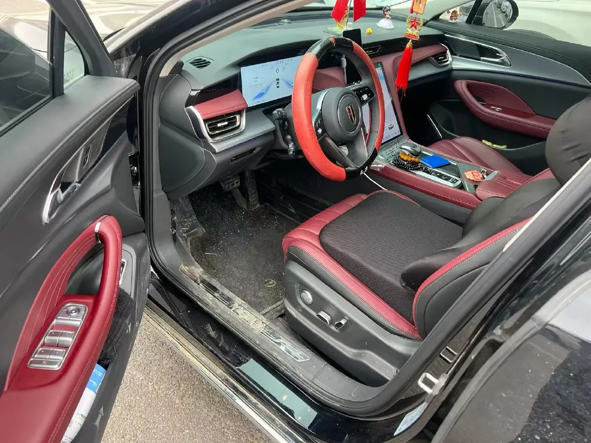 2024 HongQi H5 2.0T 224HP L4 8AT,autocango,china used car exporter,china ev exporter,chinese used car exporter,chinese used ev exporter