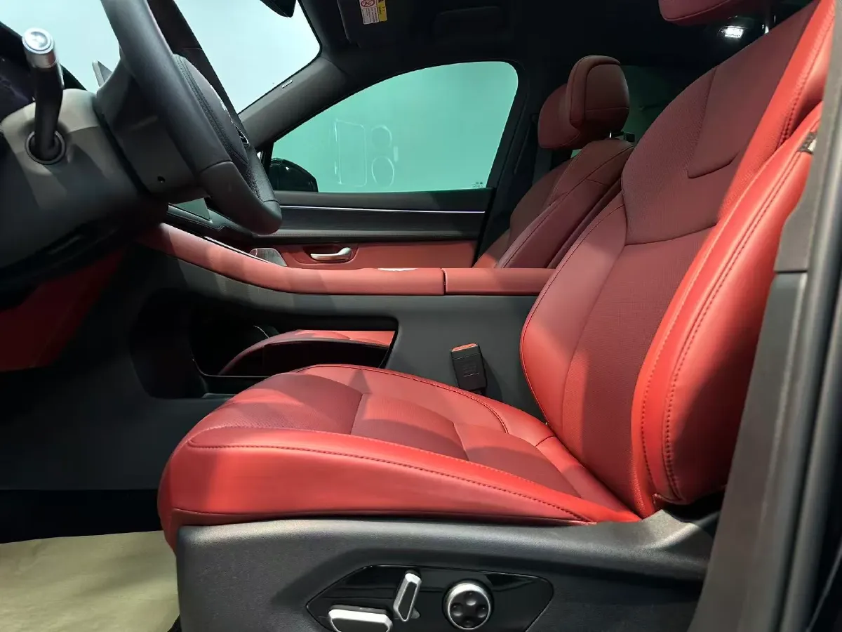 2025 AITO AITO M5 1.5T 152HP L4 REEV 42KWH,autocango,china used car exporter,china ev exporter,chinese used car exporter,chinese used ev exporter