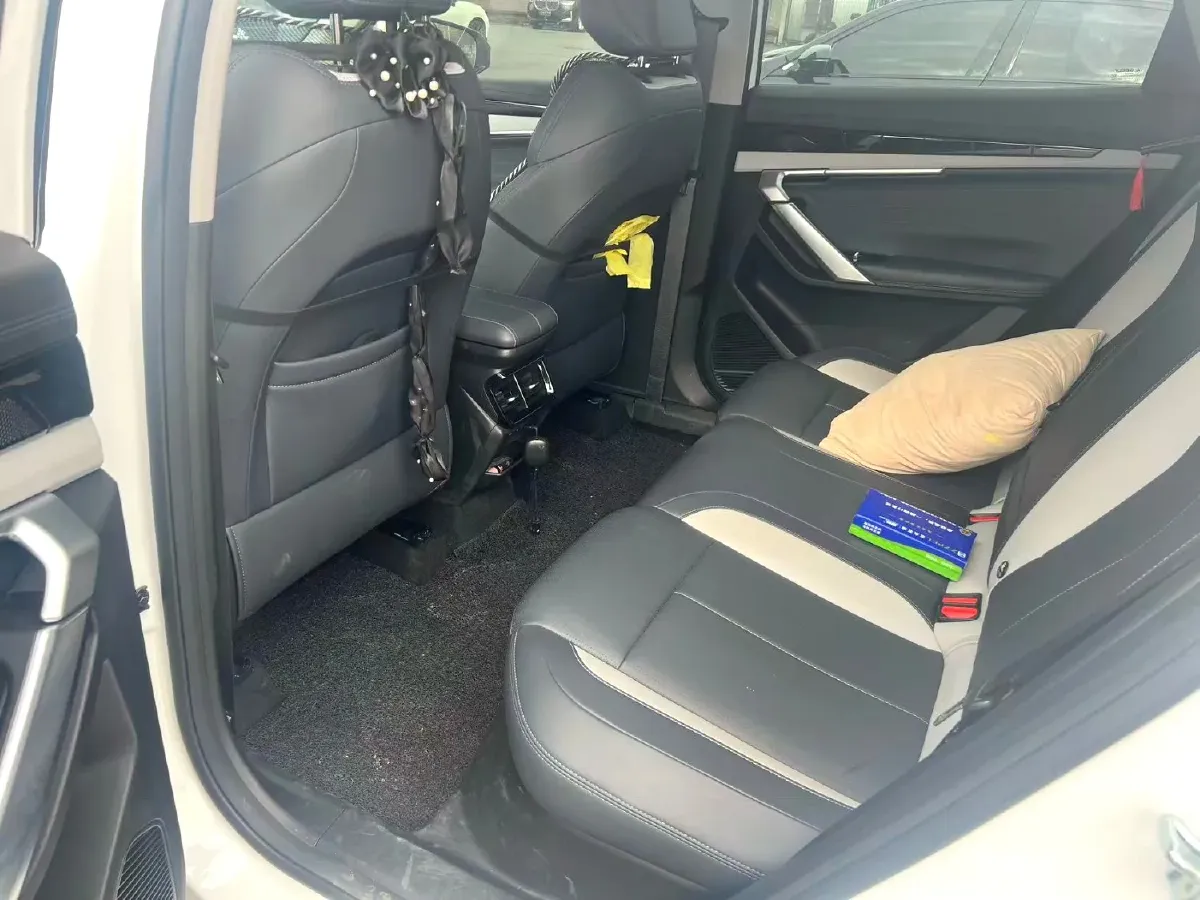 2024 Geely StarRay 1.5T 181HP L4 7DCT,autocango,china used car exporter,china ev exporter,chinese used car exporter,chinese used ev exporter